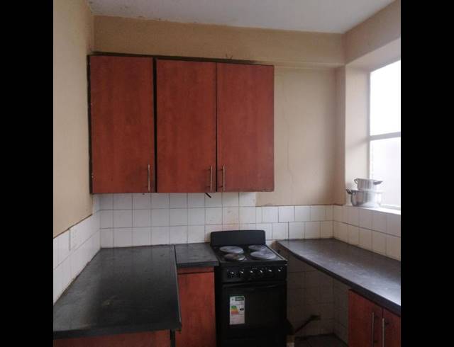 5 BEDROOM APARTMENT FOR SALE IN SUNNYSIDE